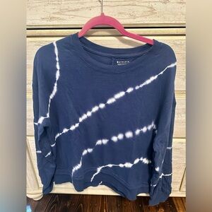 Athleta Blue and White Tie-Dye Crew Neck